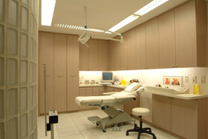 Dr. Keignaert